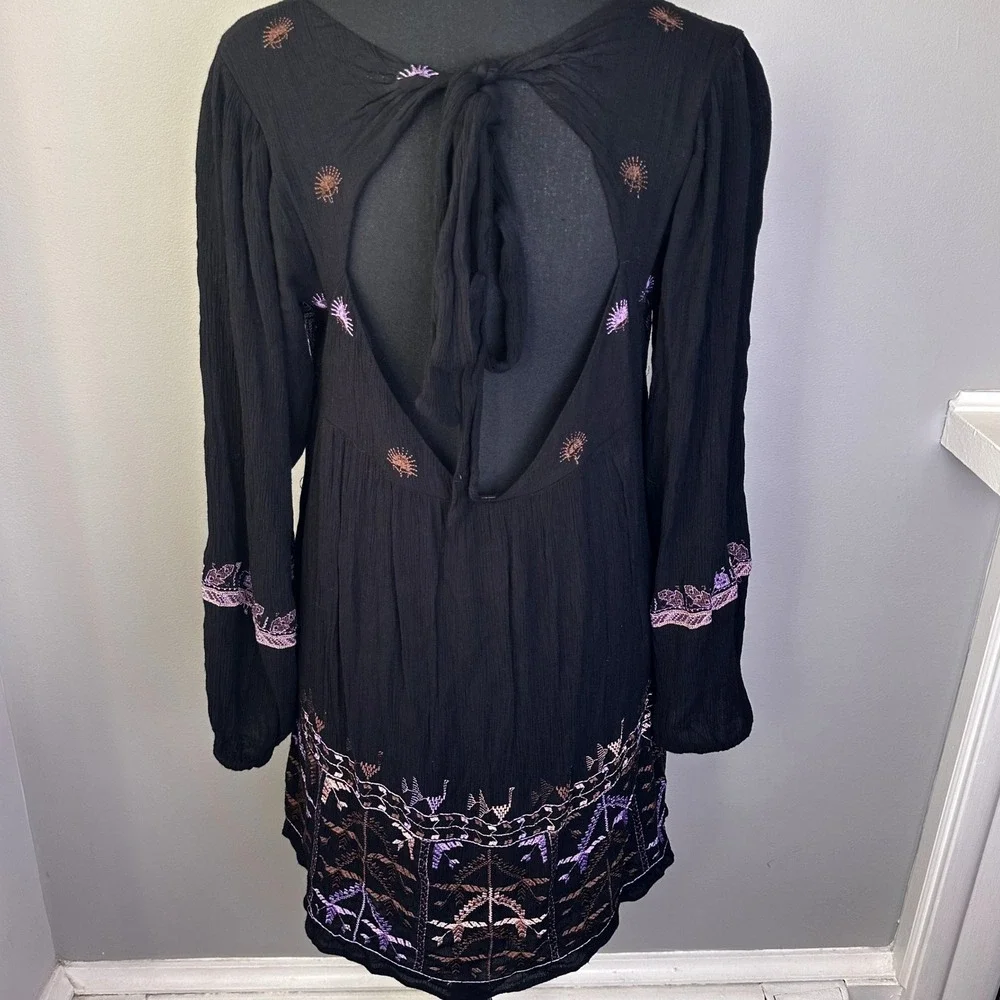 Free People‎ Black Embroidered Mini Dress Small Long Sleeve Open Back Boho